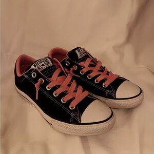 Converse low top black with pink women’s tennis shoe